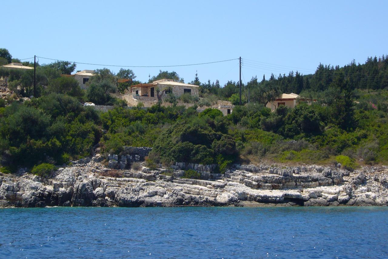 Nereidi Pool Villas Porto Ozias Extérieur photo